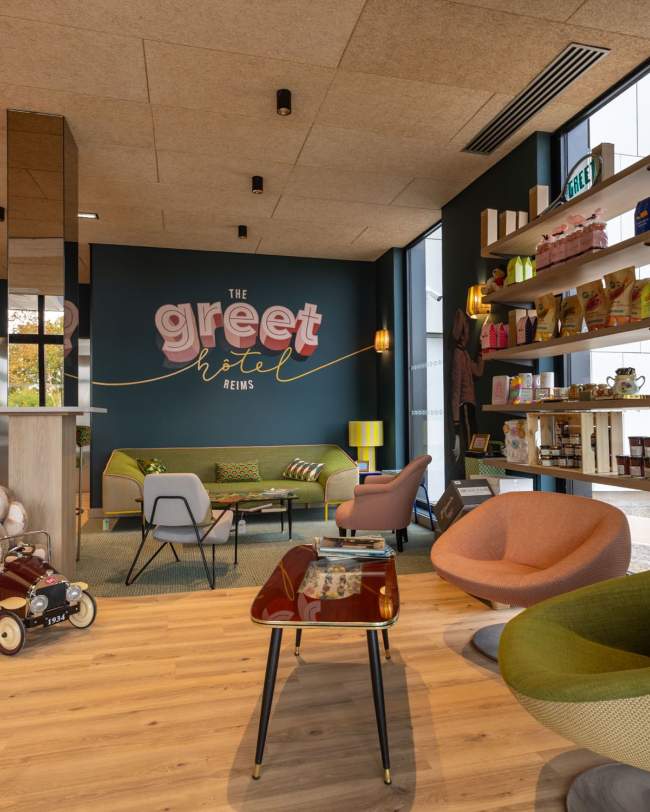 Réception · Greet Hôtel Reims Tinqueux · Hôtel 3 étoiles Reims 