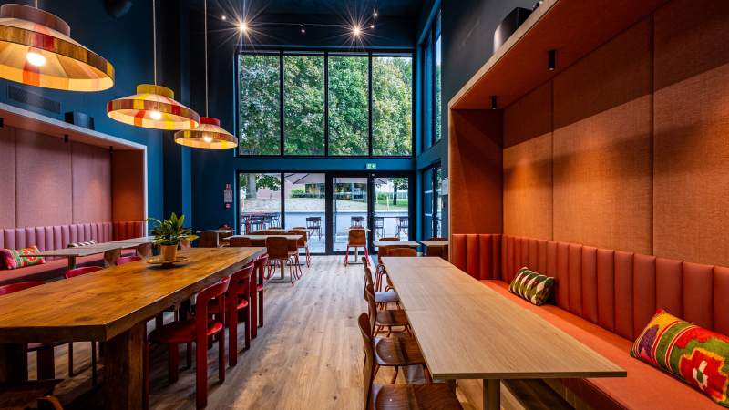 Salle de restaurant · Galerie photos · Greet Hôtel Reims Tinqueux · Hôtel Tinqueux