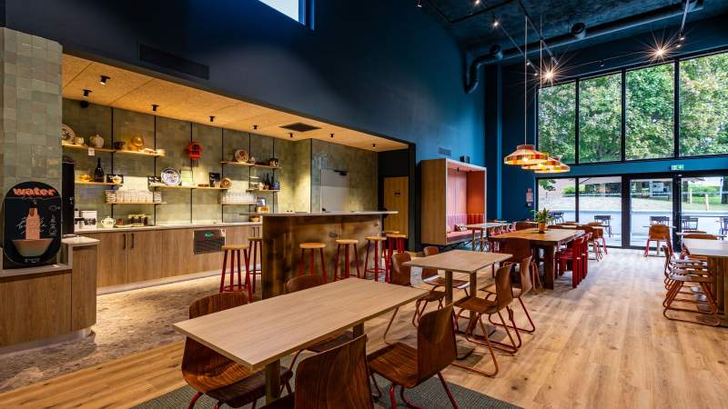 Espace convivial · Galerie photos · Greet Hôtel Reims Tinqueux · Hôtel Tinqueux