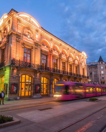 Opéra de reims illuminé de nuit